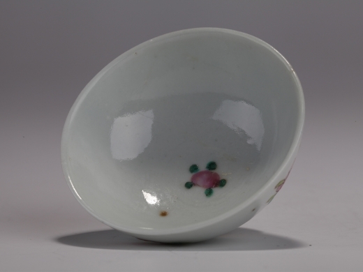 粉彩茶杯