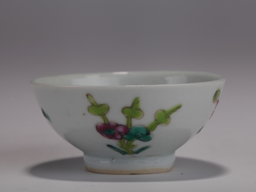 粉彩茶杯