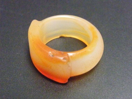 玛瑙手链、玛瑙马镫戒指