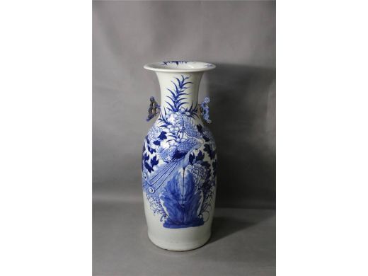 300件青花花鸟纹瓶