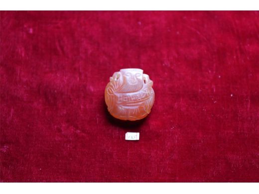 玛瑙人物件
