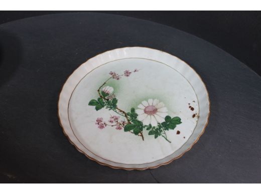 釉下彩花卉花口茶托