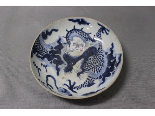 青花过墙龙碟