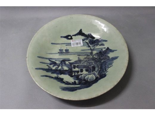 豆青青花山水纹碟