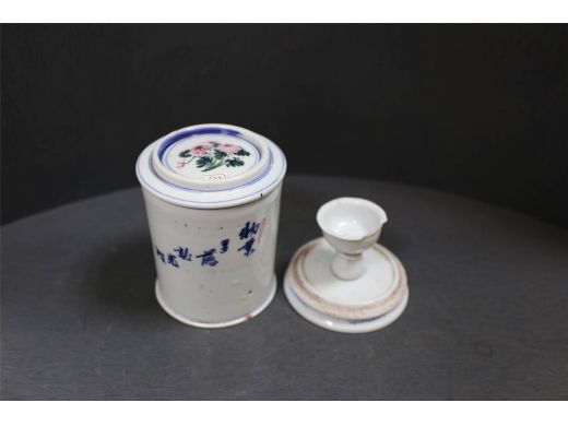 醴陵彩花卉油灯（连罩）