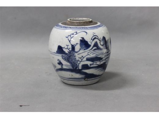 青花山水小罐