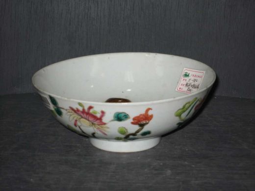 粉彩四季花碗