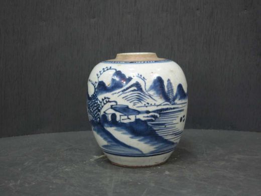 青花山水罐