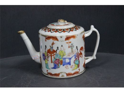 广彩人物茶壶