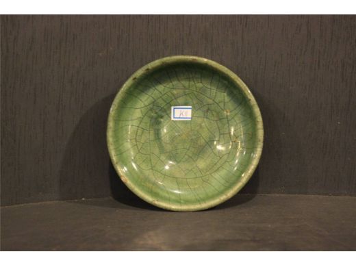 开片绿釉小茶托