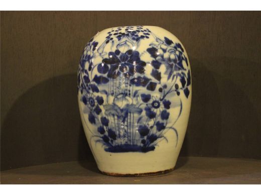 青花四季花卉罐