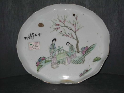 彩人物茶托