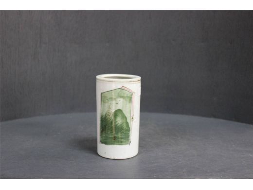 釉下彩山水笔筒