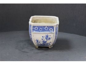 青花四方小花盆