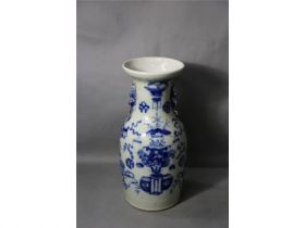 150件青花博古纹瓶