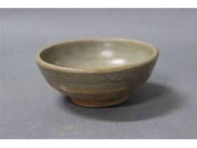青釉小盏