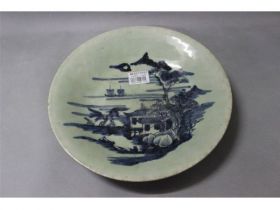 豆青青花山水纹碟