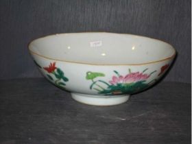 粉彩四季花花口碗