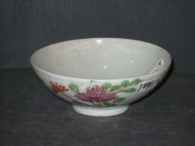 粉彩四季花碗