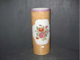 彩开光花卉帽筒