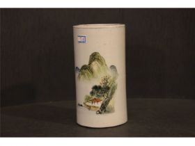 彩山水笔筒