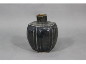 酱釉茶叶罐
