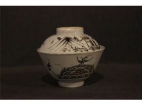 彩海晏纹盖杯