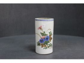 釉下彩花卉纹笔筒