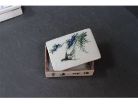 釉下彩花鸟印盒