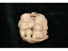 玉双人物件