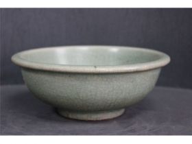 哥瓷绿釉唇口碗