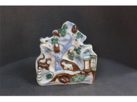 釉下彩堆塑山子