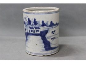 青花山水笔筒