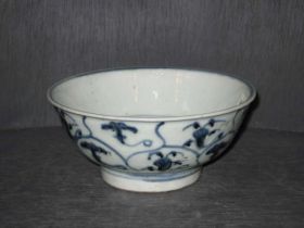 青花灵芝纹碗