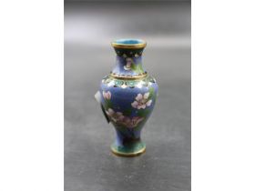 景泰蓝花卉小瓶（连座）