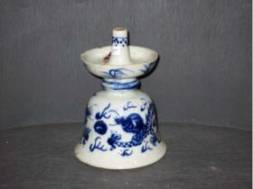 青花双龙纹烛台