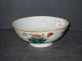 粉彩四季花碗