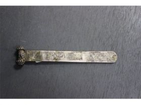 银花卉纹簪子