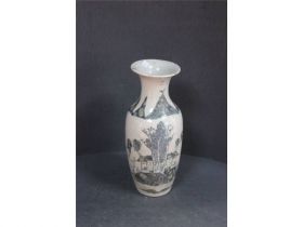 青花山水花瓶