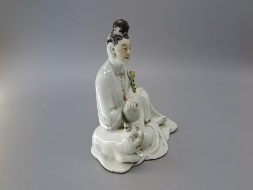 白釉描金观音