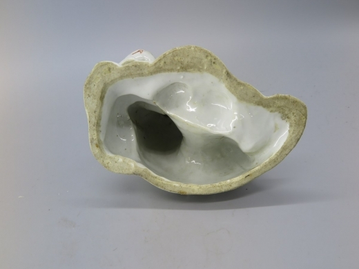 白釉描金观音