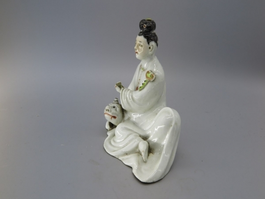 白釉描金观音