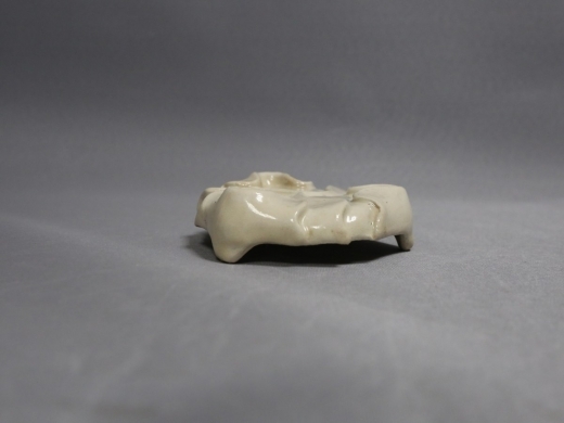 白釉香炉座