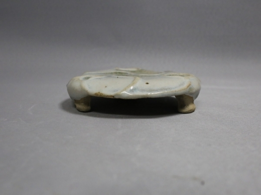 葱白釉香炉座