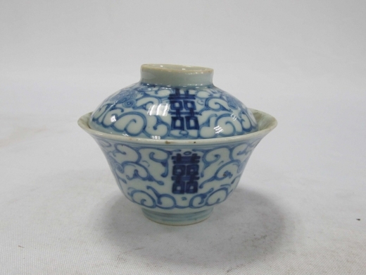 青花盖碗
