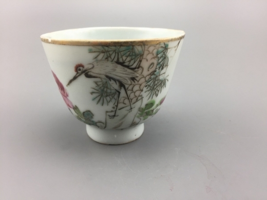 彩花茶杯