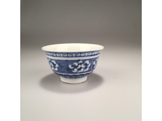 青花碗