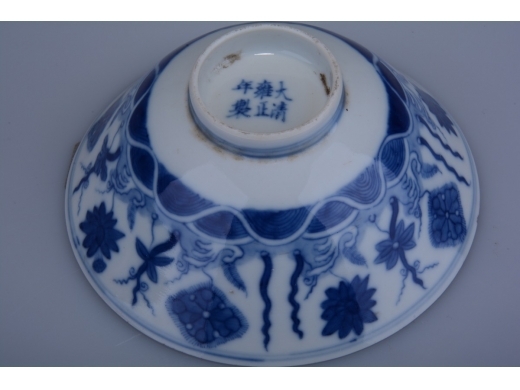 青花碗