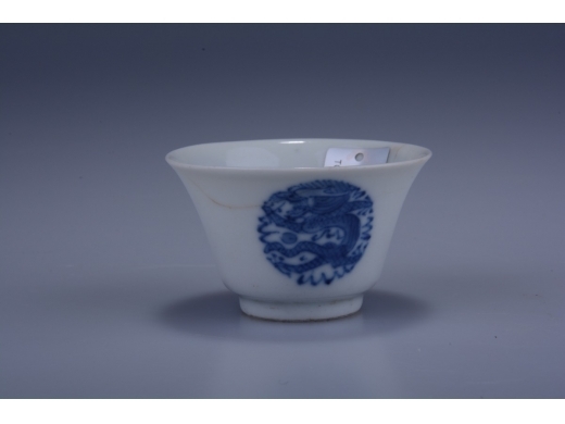 青花酒杯