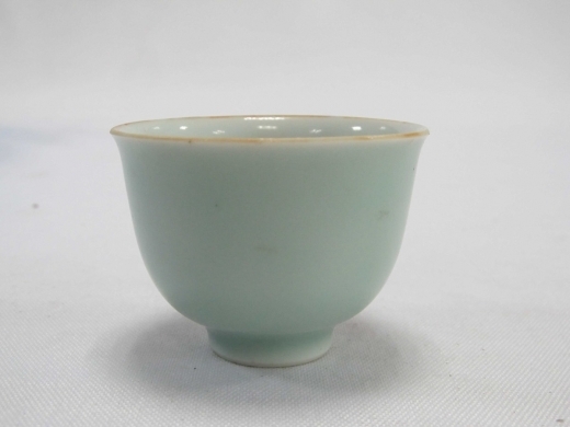 豆青瓷酒杯（一对）